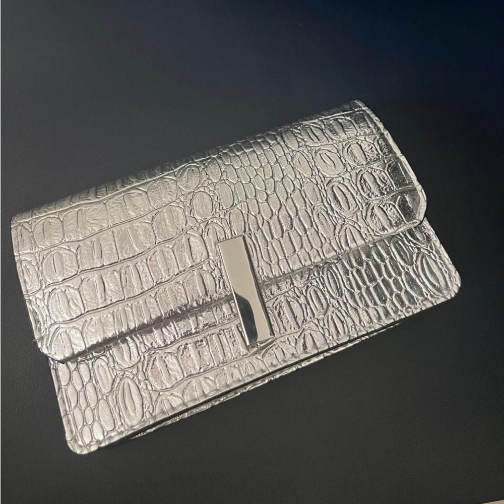 H&M Women Silver Textured Small shoulder bag - Picture 2 of 8